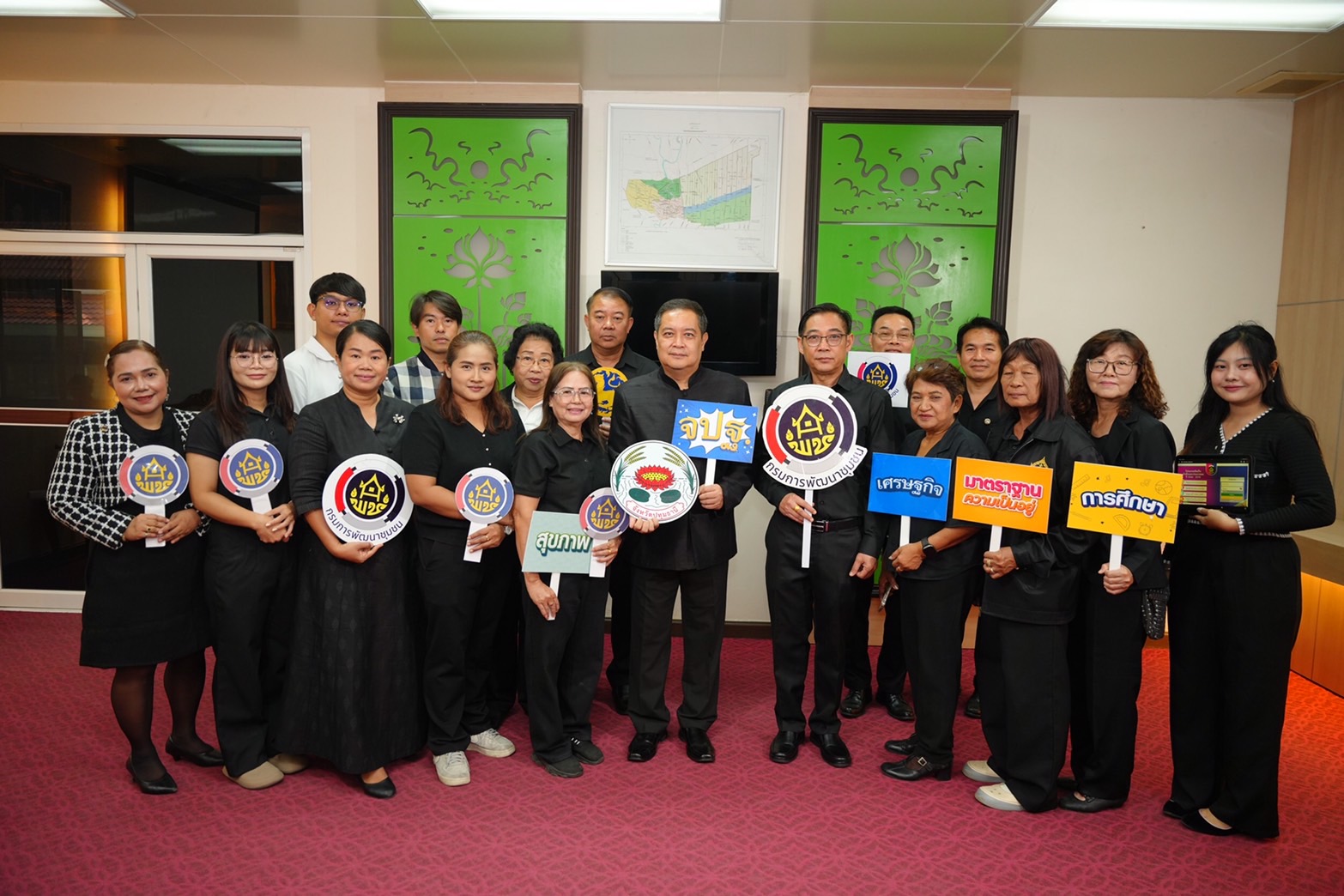 จังหวัดปทุมธานี Kick-off การจัดเก็บข้อมูลความจำเป็นพื้นฐาน (จปฐ.) ปี 2569